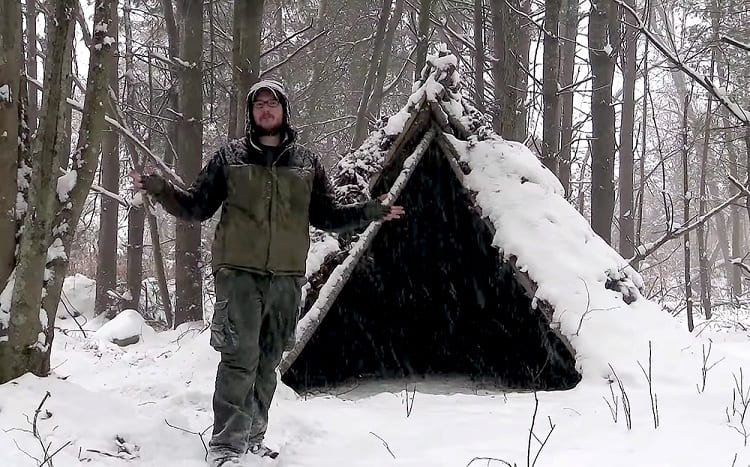 TREE PIT SNOW SHELTER